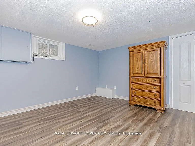 37 Warwick Rd — Photo 39