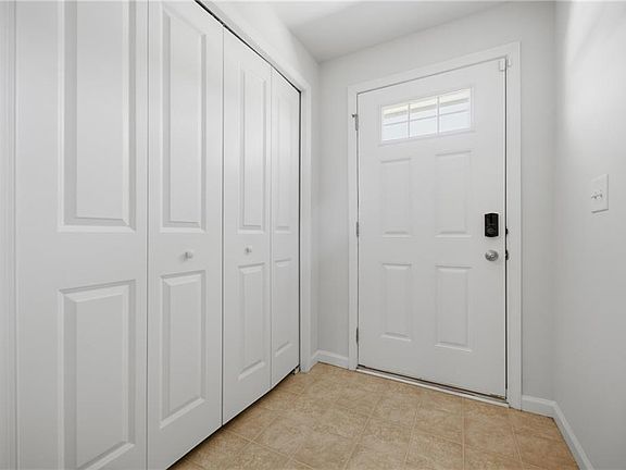 4th image of 2048 Petersen Way