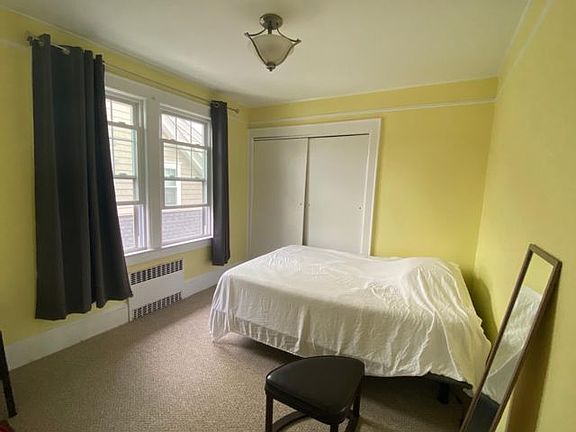 4th image of 518 Beach 126 St