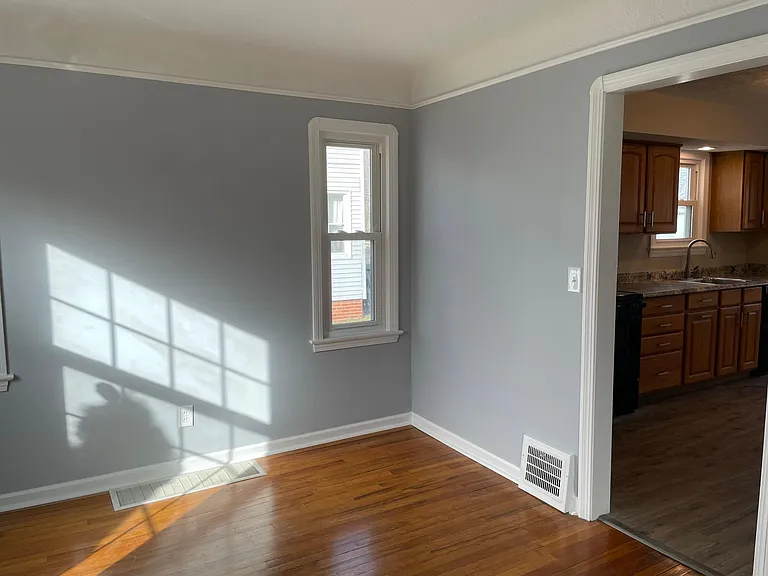 7083 Parma Park Blvd — Photo 19
