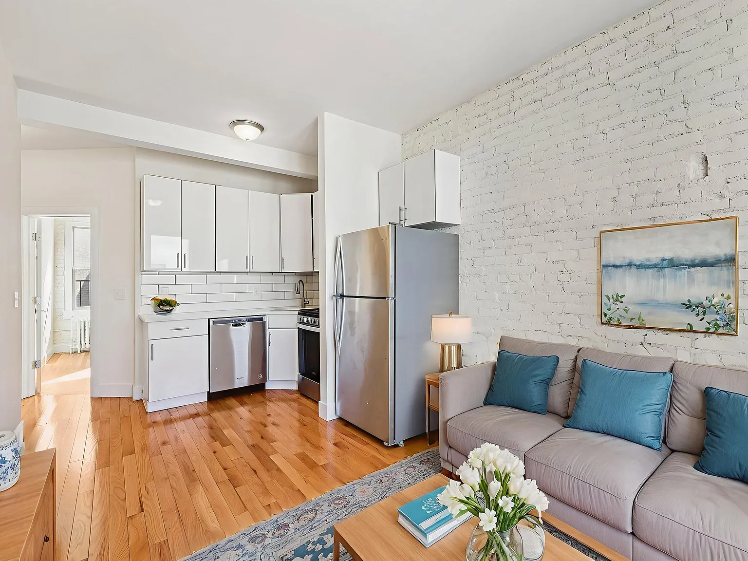Magnolia Apartments — Photo 1