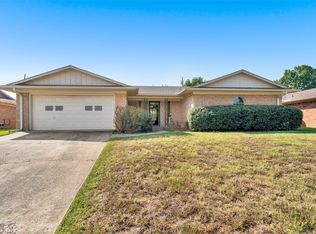 2210 Shiloh St, Denison, TX 75020