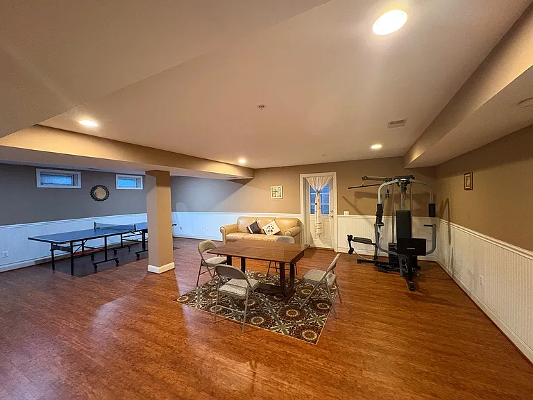 Moly Dr — Photo 8