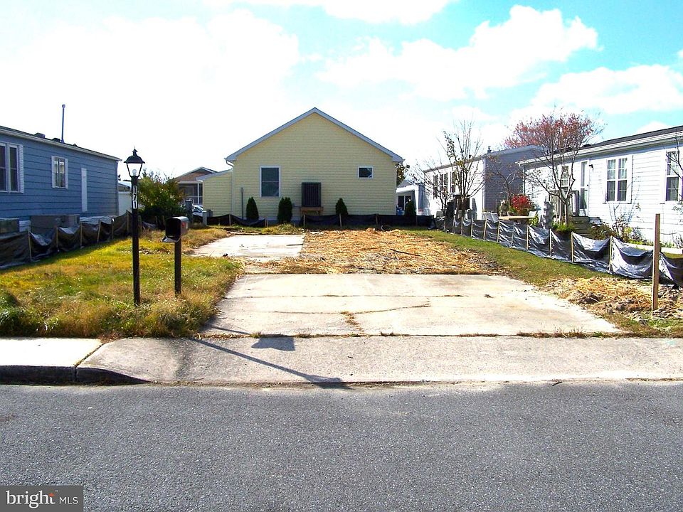 1st image of 171 Oyster Ln