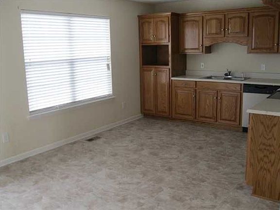 5th image of 7464 Tanya Dr
