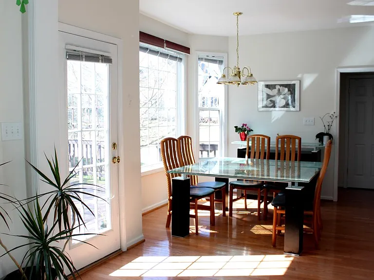 Breakfast nook