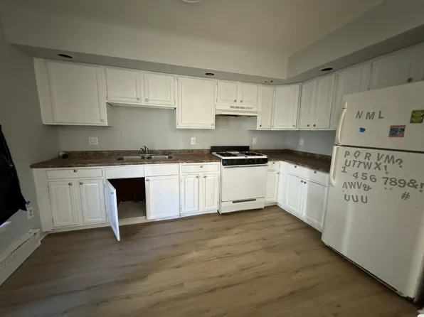 50 Van Nostrand Ave #2, Jersey City, NJ 07305