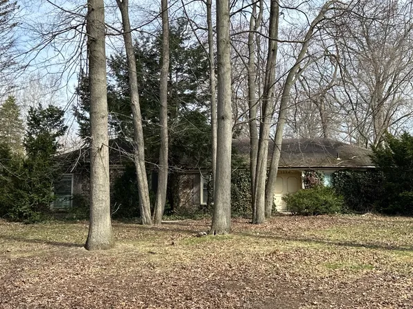 1356 Pepperell Dr, Temperance, MI 48182