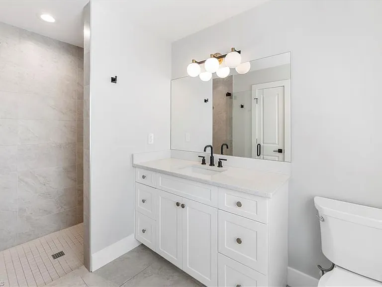 27302 Dortch Ave — Photo 21
