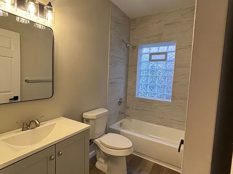 14614 Lake Shore Blvd — Photo 5