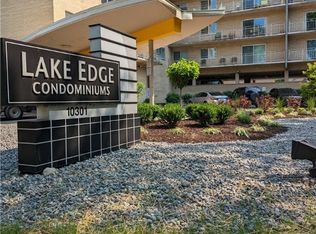10301 Lake Ave APT 318, Cleveland, OH 44102