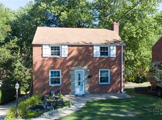 5251 Fieldcrest Dr, Pittsburgh, PA 15236