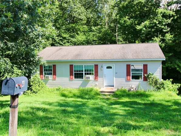 41 Antrim Road, Windham, CT 06226