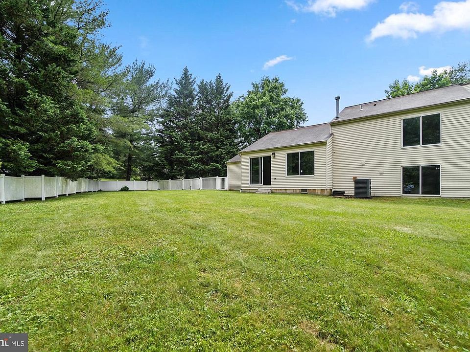 2nd image of 17405 Blossom View Dr