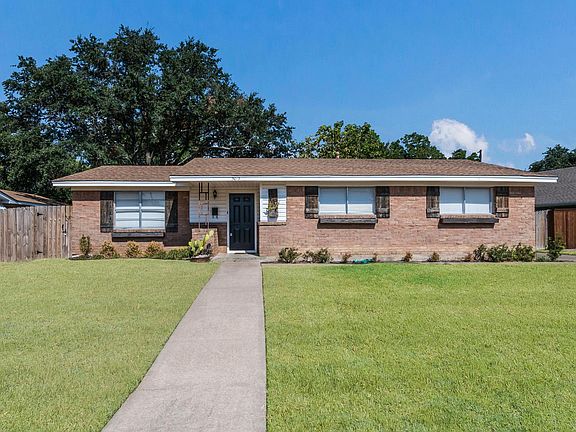 4th image of 5013 Lakemoor Dr