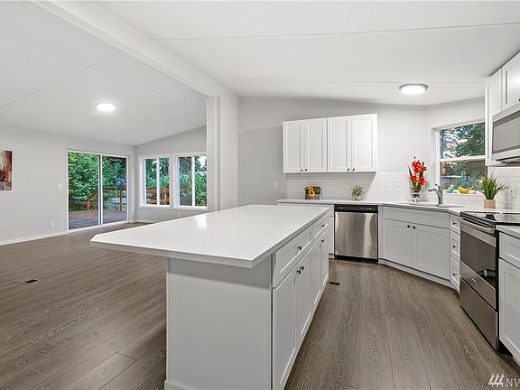 5th image of 20006 69th Avenue Ct E