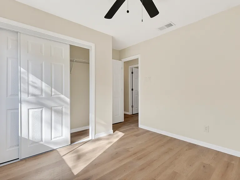 1644 Princess Helen Rd W — Photo 14