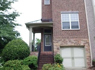 1977 Cobblestone Cir, Atlanta, GA 30319