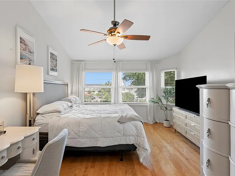 1114 Shipwatch Cir — Photo 35