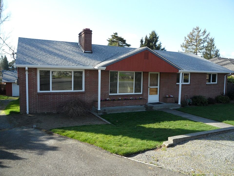 1st image of 3122 Louise Ave W