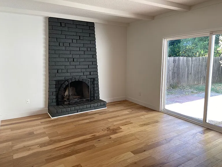 8587 La Riviera Dr — Photo 11