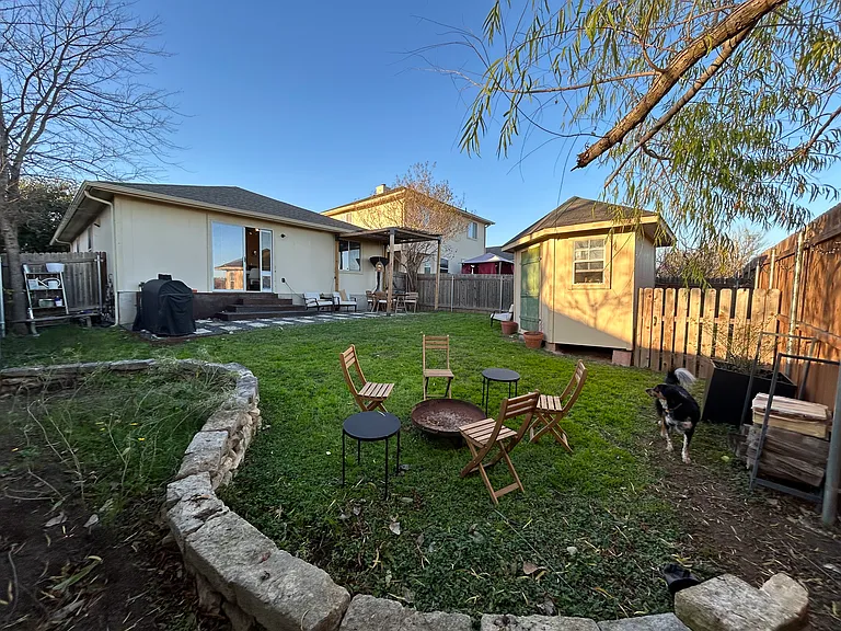 5213 Krueger Ln — Photo 17