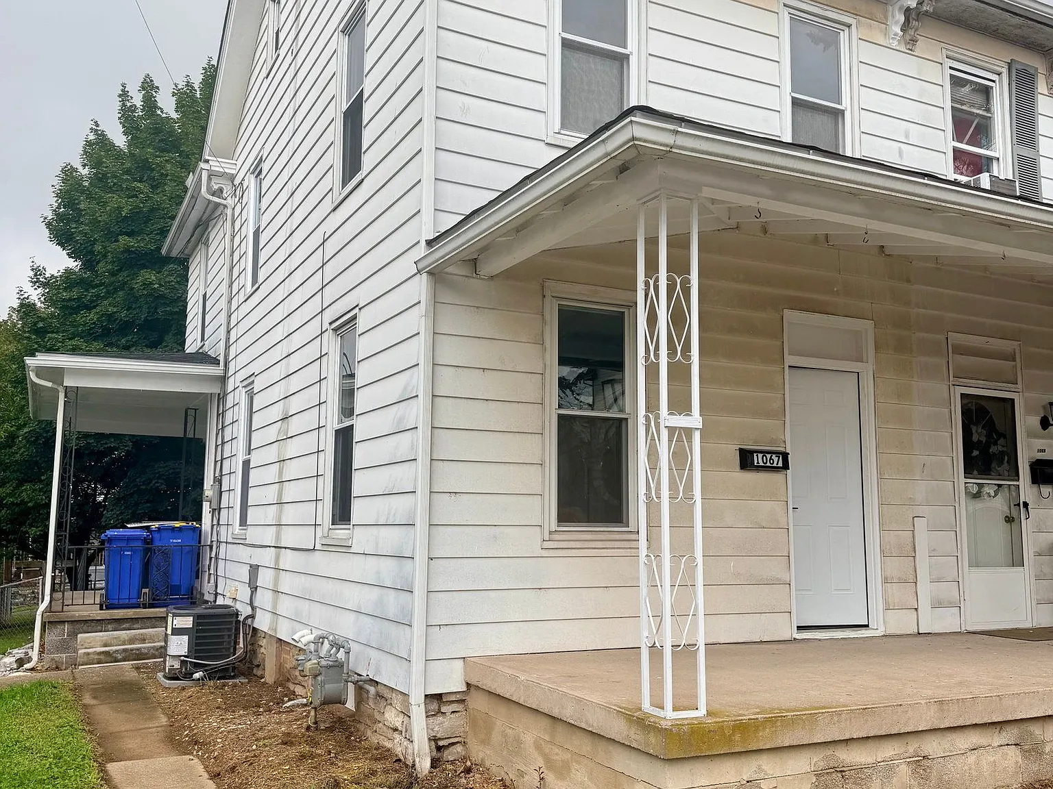 3 bed, 1.0 bath, 1400 sqft, $1,625 — Photo 2