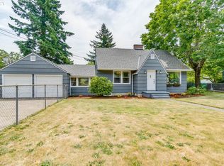 12518 SE Sherman St, Portland, OR 97233