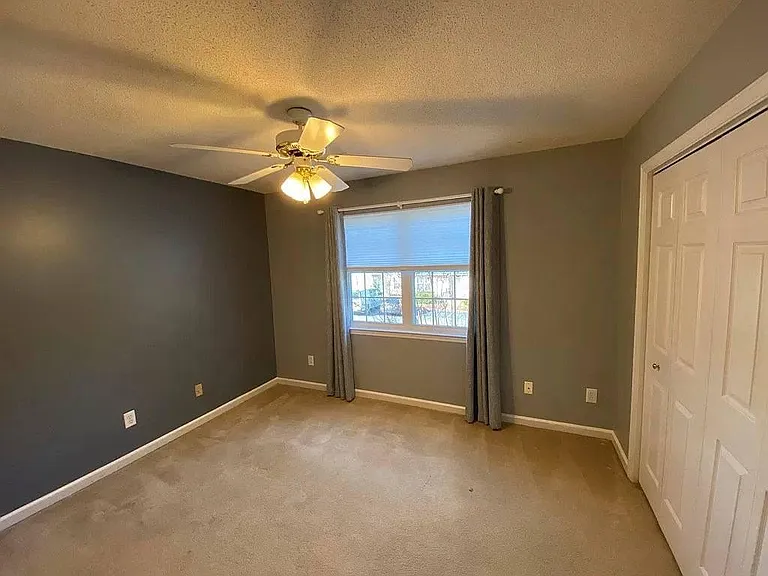 4710 Brookwood Dr — Photo 35