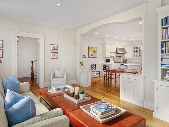 4th image of 100 Coggeshall Ave