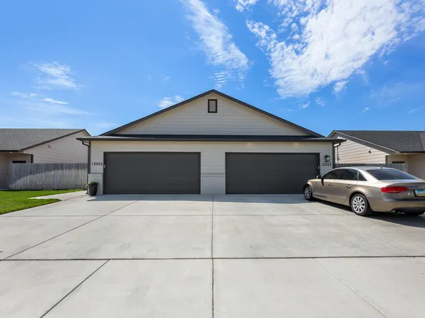 12055/12057 W Shadow Lakes St, Wichita, KS 67205