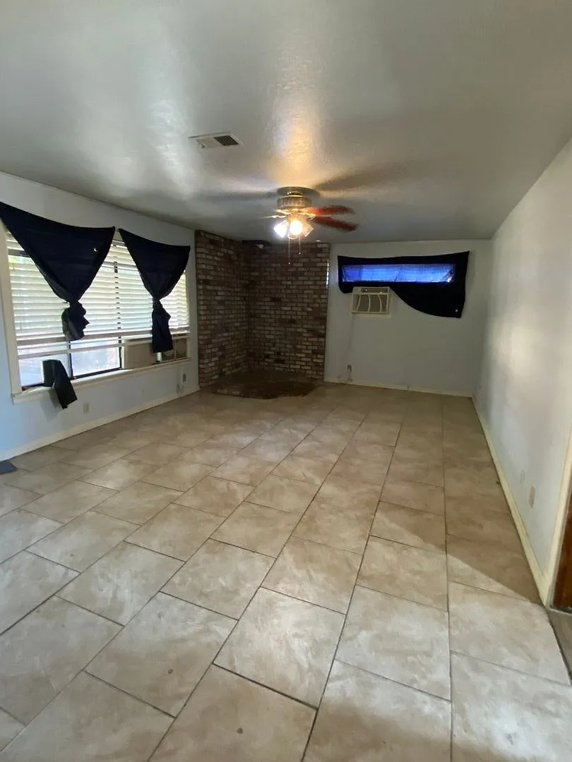 Charming 3BR House in Stockton — Photo 4