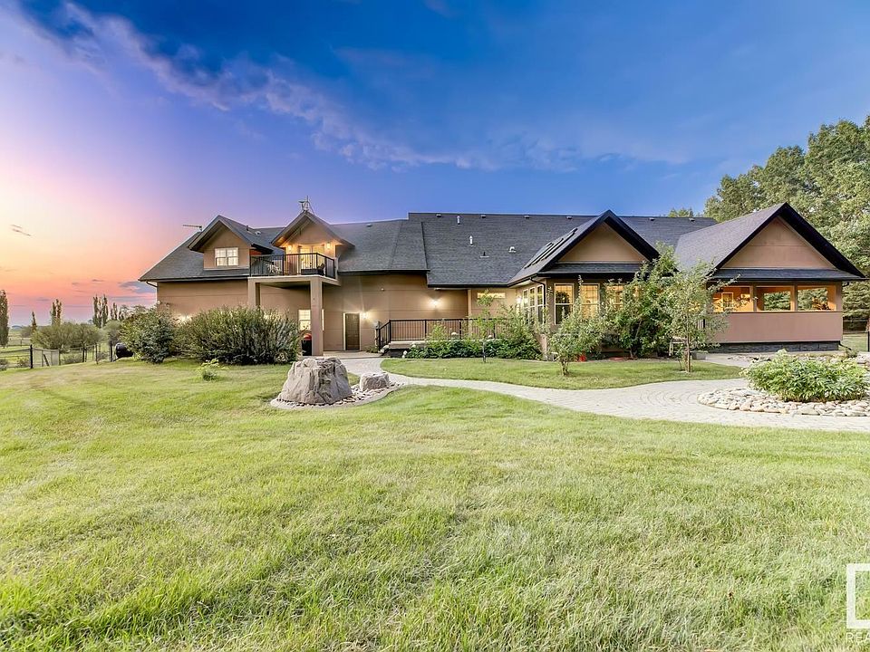 1st image of 52225 Range Road 273 #52217-1