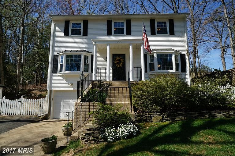 1st image of 1003 England Dr
