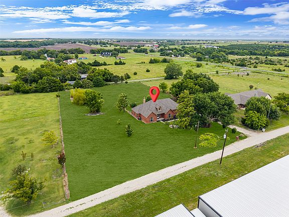 2nd image of 18723 Sims Ln