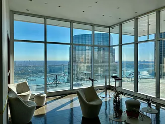 Rented by R New York