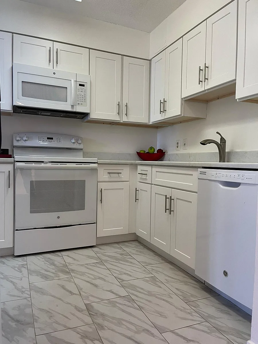 Building Photo - 2111 Wisconsin Ave NW #418