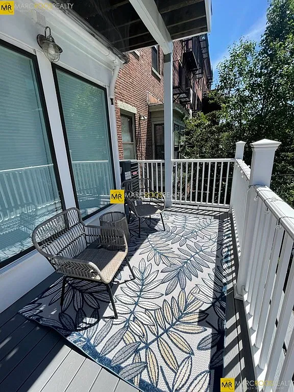 2 bed, 800 sqft, $4,750 — Photo 2