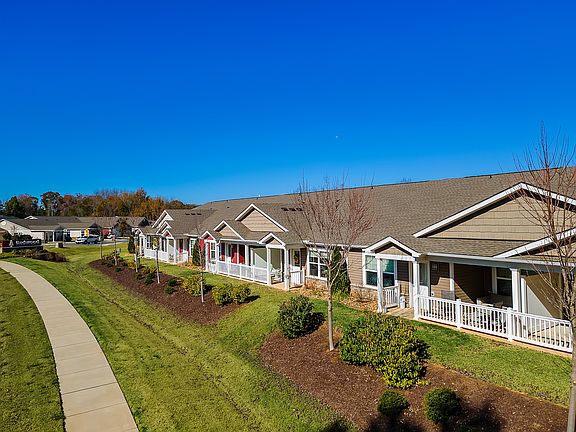 5th image of 3409A Redwood Living Ln #3436B
