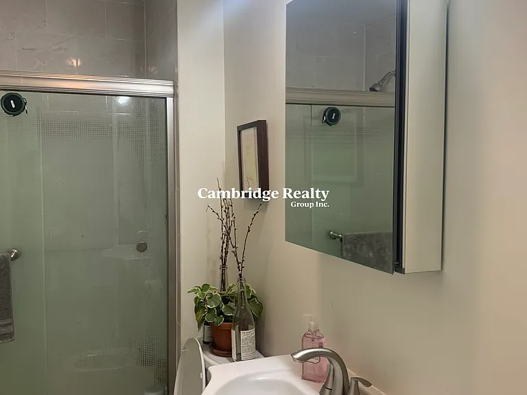 69 Newton St #3L — Photo 16