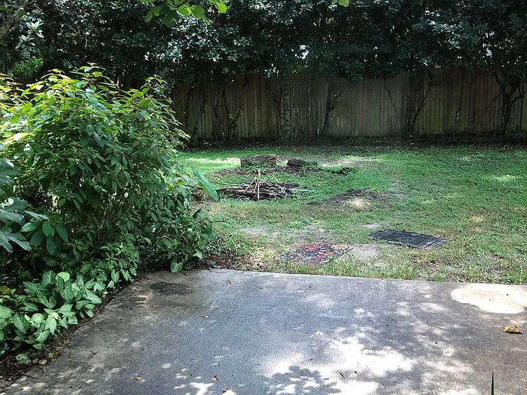 1915 SW 42nd Ave — Photo 2