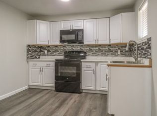 880 N Pershing St #4, Mount Angel, OR 97362