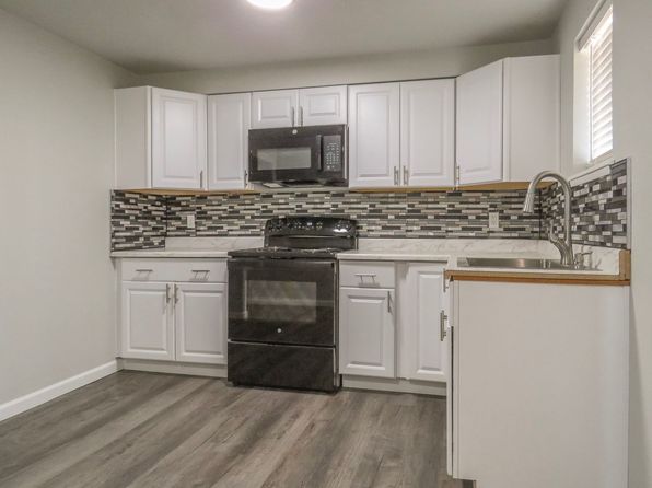 880 N Pershing St #4