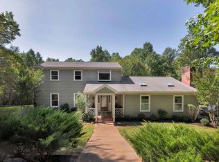 2625 Cedar Ridge Ln, Charlottesville, VA 22901