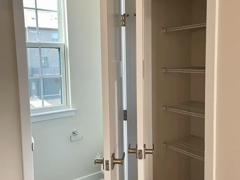 339 E Cochran St #339 — Photo 10