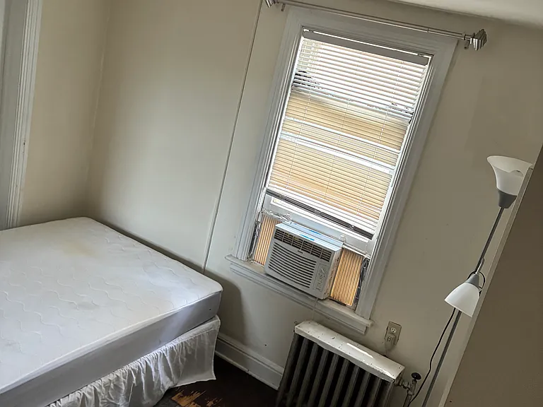 410 Polk St — Photo 11