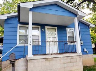 1137 Saint Louis St, West Plains, MO 65775