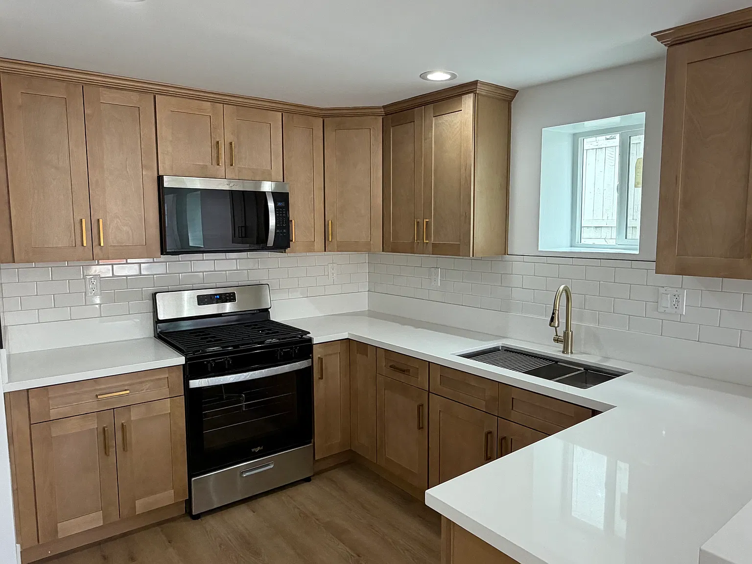 2821 Gay St — Photo 2