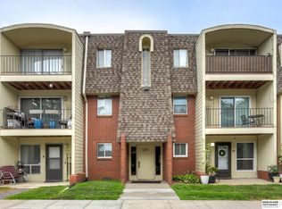 1211 S 121st Plz APT 318, Omaha, NE 68144