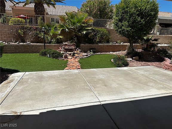 4th image of 2521 Highvale Dr